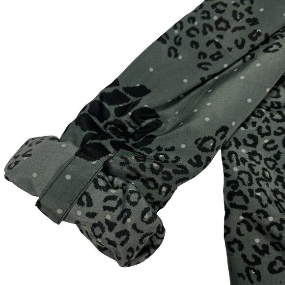 Daniel Rainn Blouse Animal Print V-Neck Roll Tab Sleeve Gray Black Women's L - Picture 11 of 14